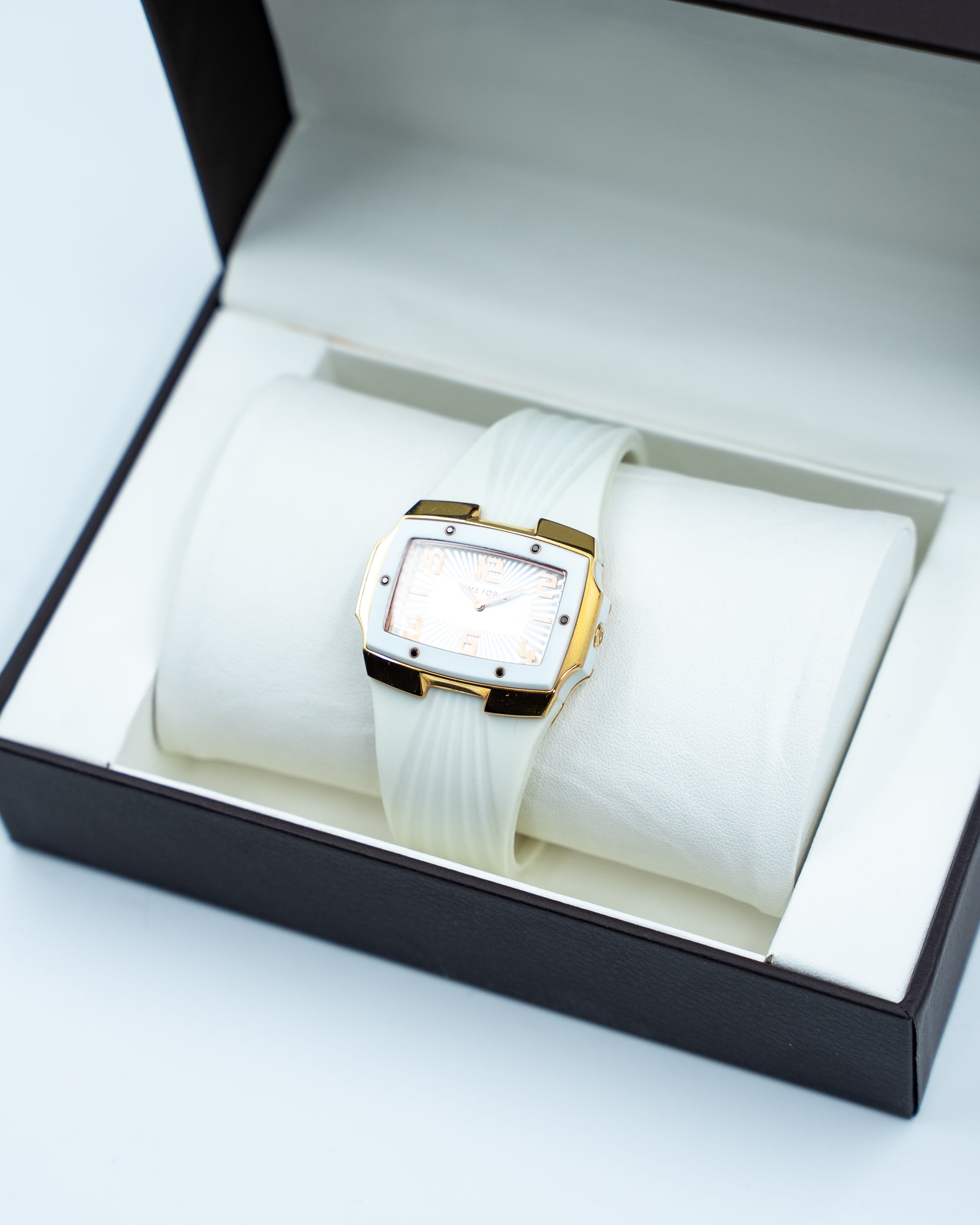 TIME FORCE Women Watch Retro Collection