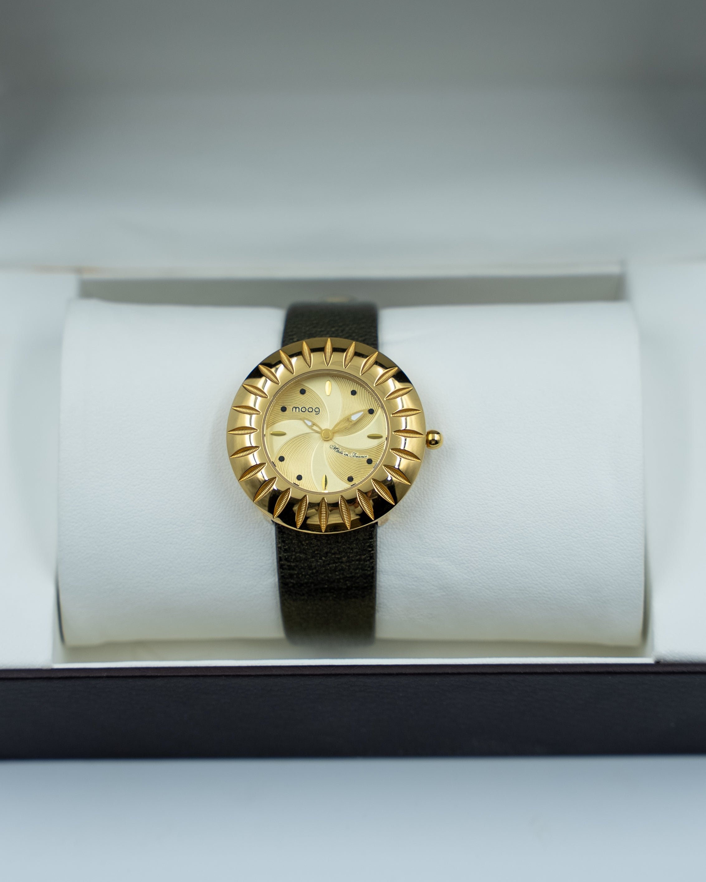 MOOG Women Watch Retro Collection