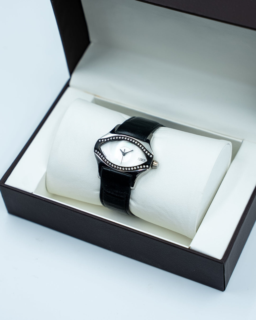 COVER Women Watch Retro Collection