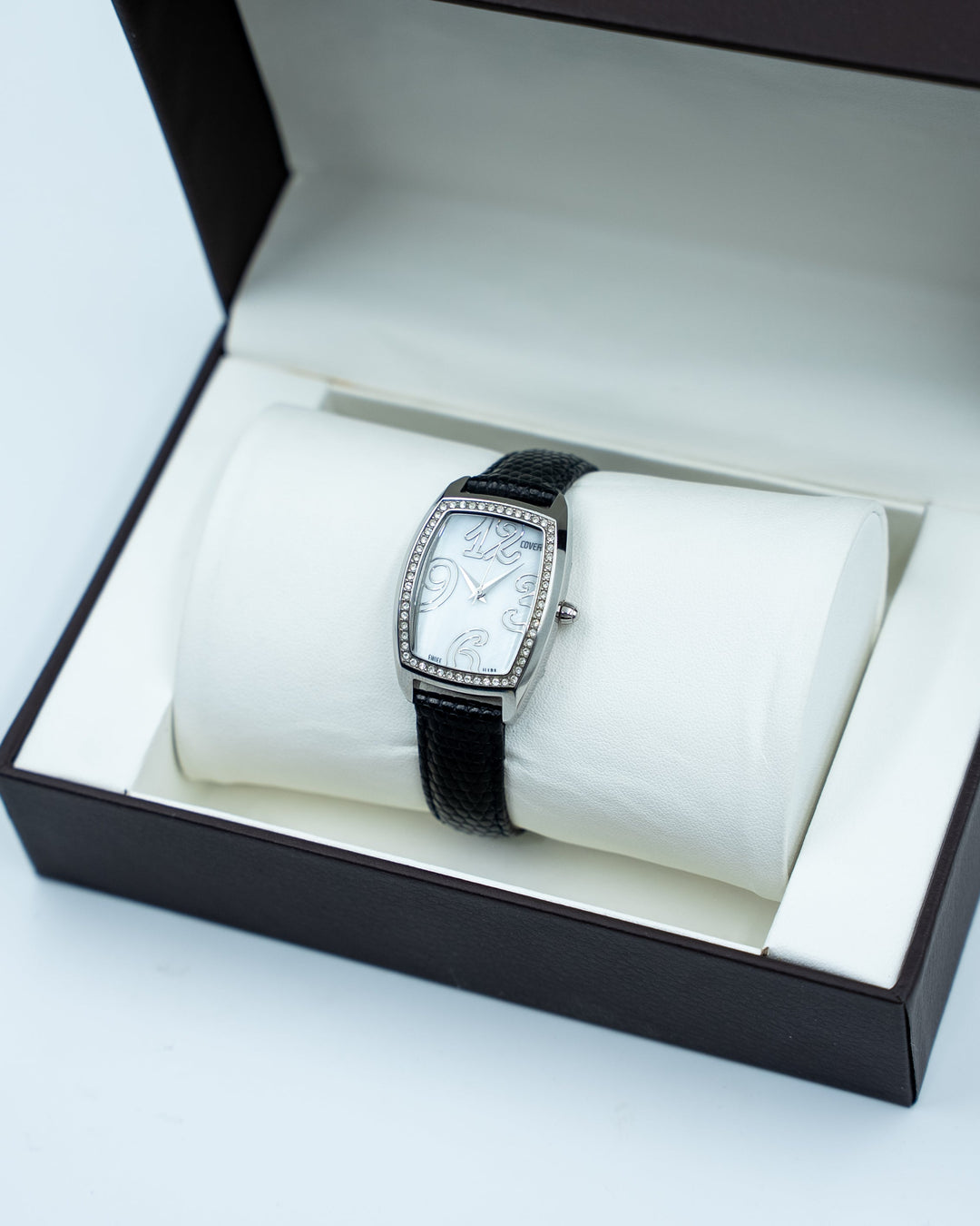 COVER Women Watch Retro Collection