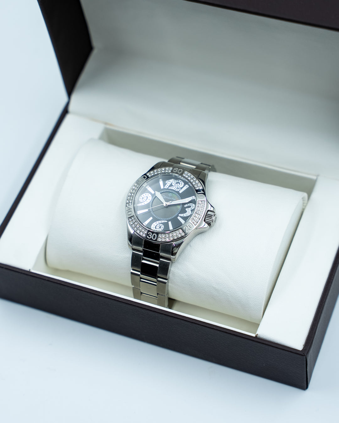 OMORFIA Women Watch Retro Collection