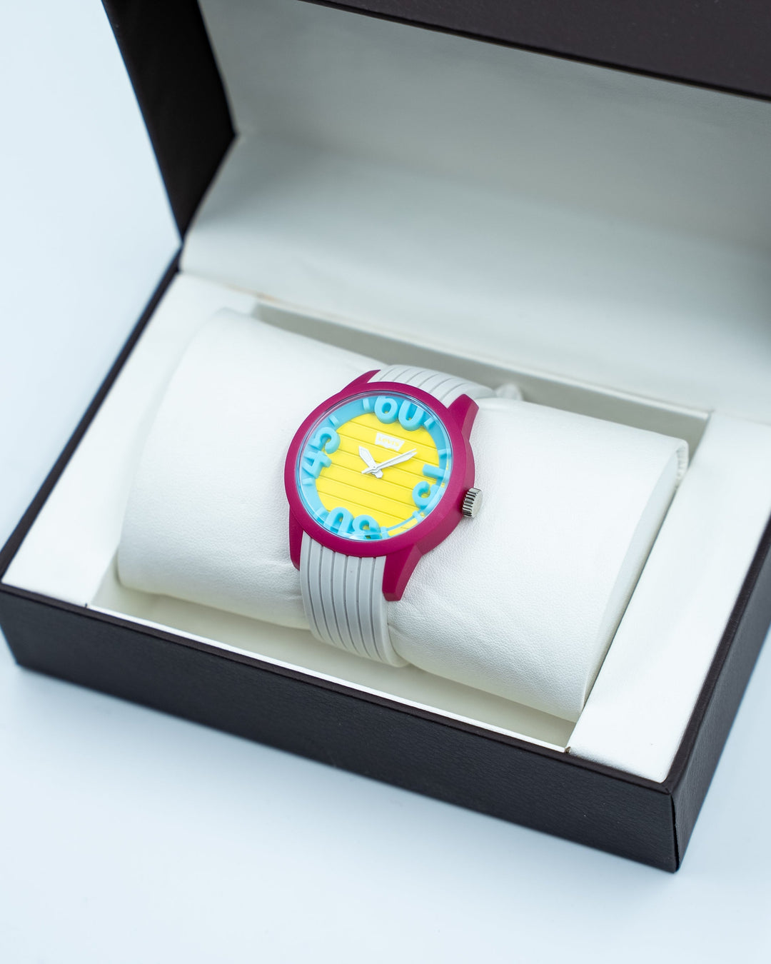 LEVIS Watch Retro Collection