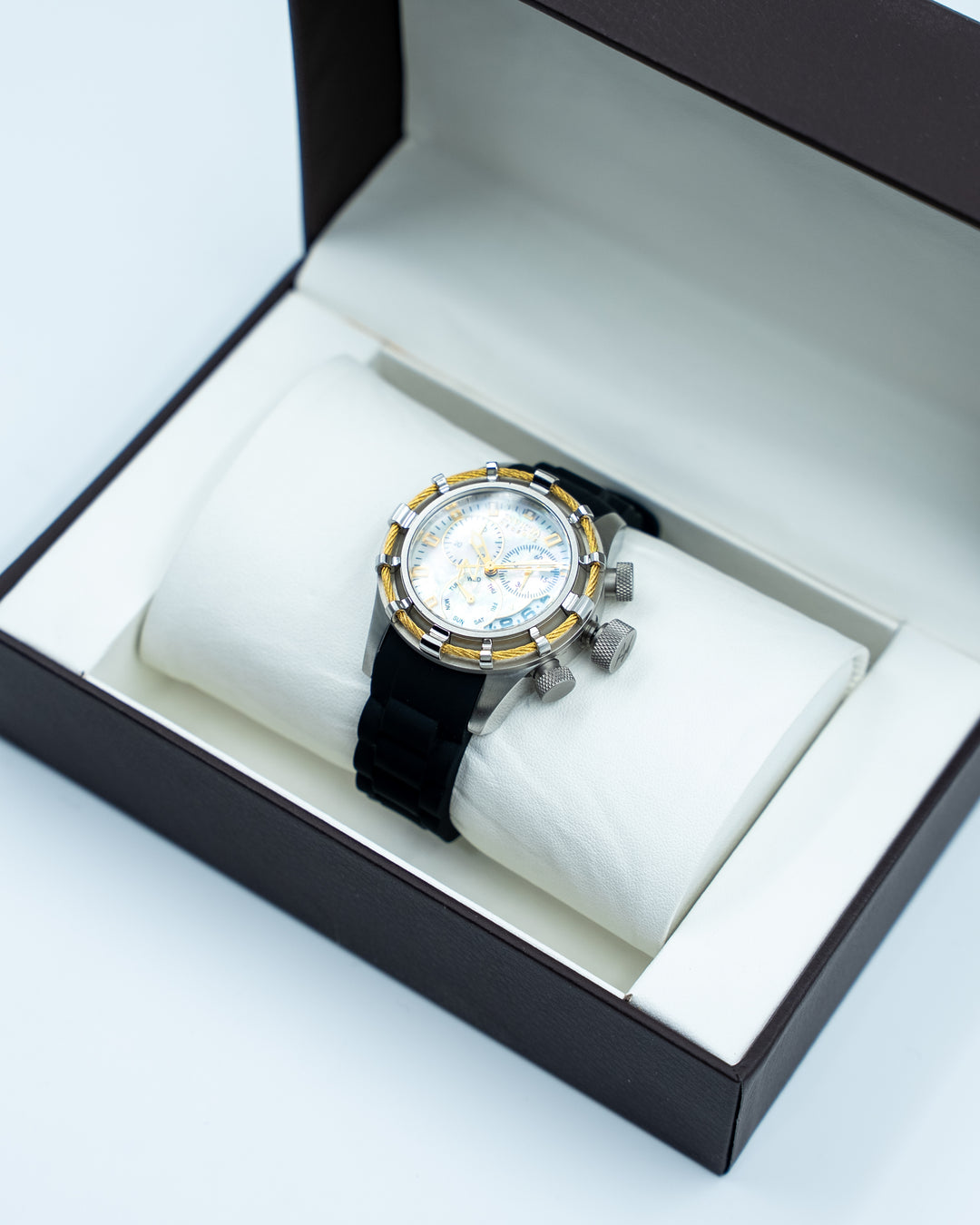 INVICTA BOLT LADY Women Watch Retro Collection
