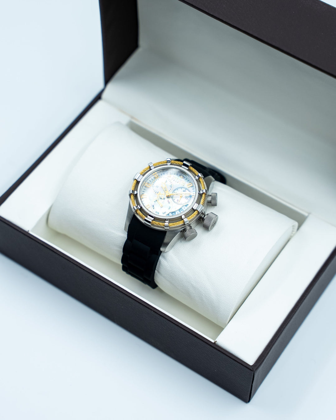 INVICTA BOLT LADY Women Watch Retro Collection