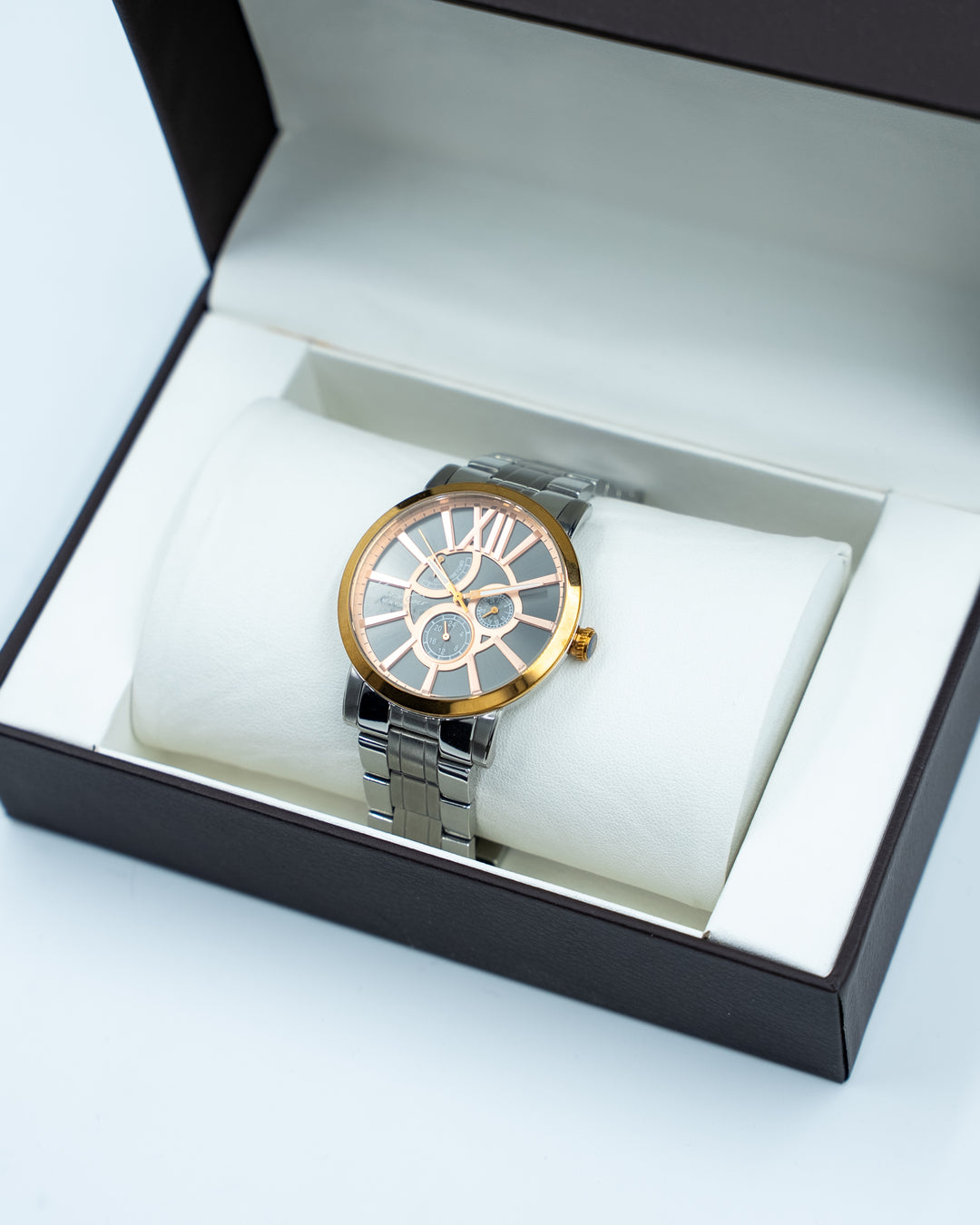 KENNETH COLE Men Watch Retro Collection